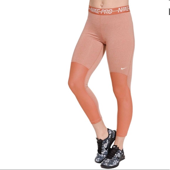 Nike Pants - NIKE PRO LEGGINGS